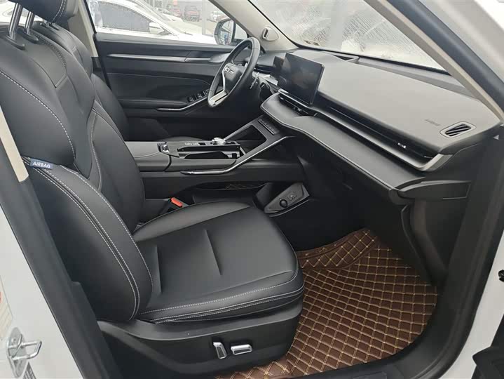 Фото 8 - Haval H6