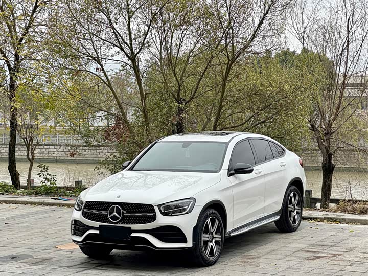 Photo 1 - Mercedes-Benz GLC-Class Coupe