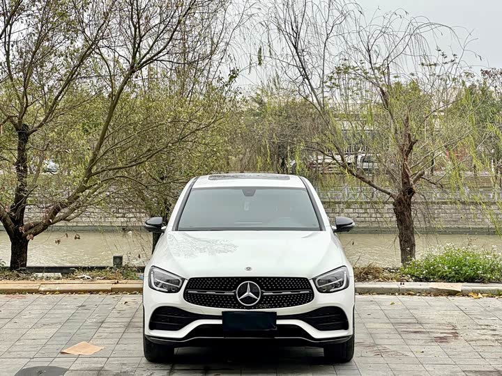 Photo 2 - Mercedes-Benz GLC-Class Coupe