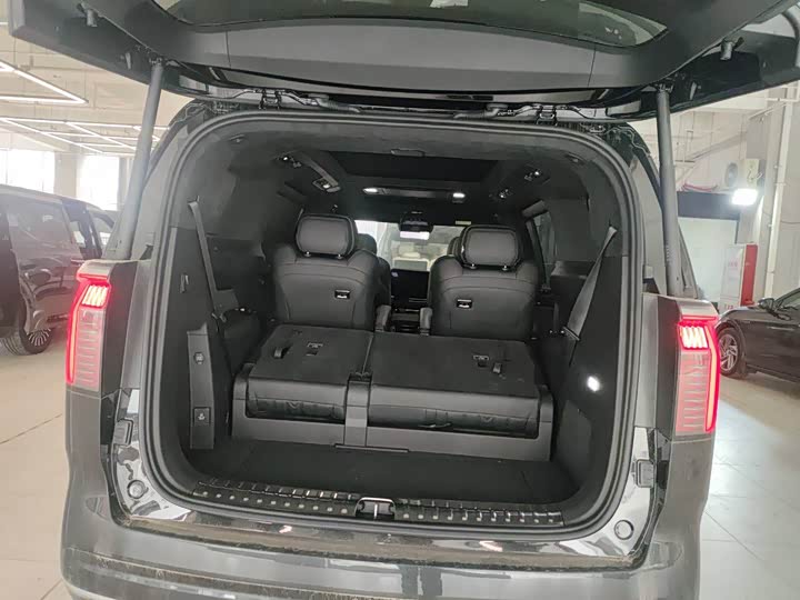 Фото 5 - Zeekr 009