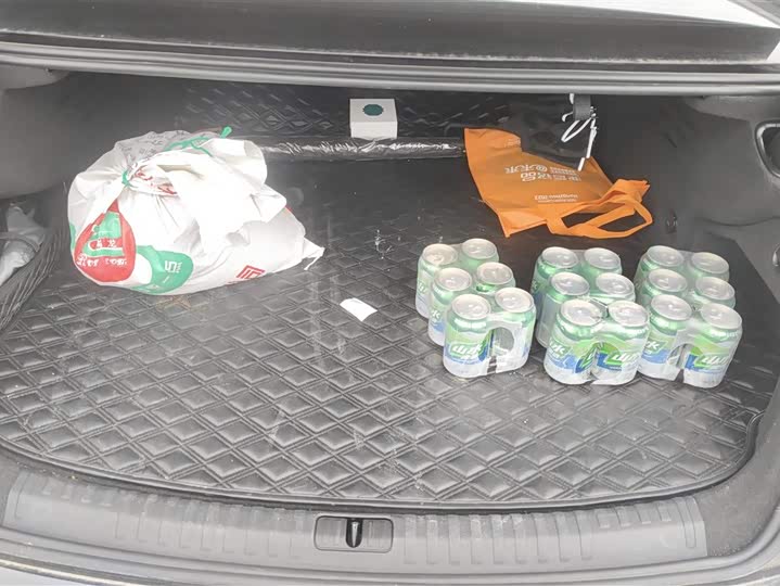 Фото 4 - Audi A6L Hybrid