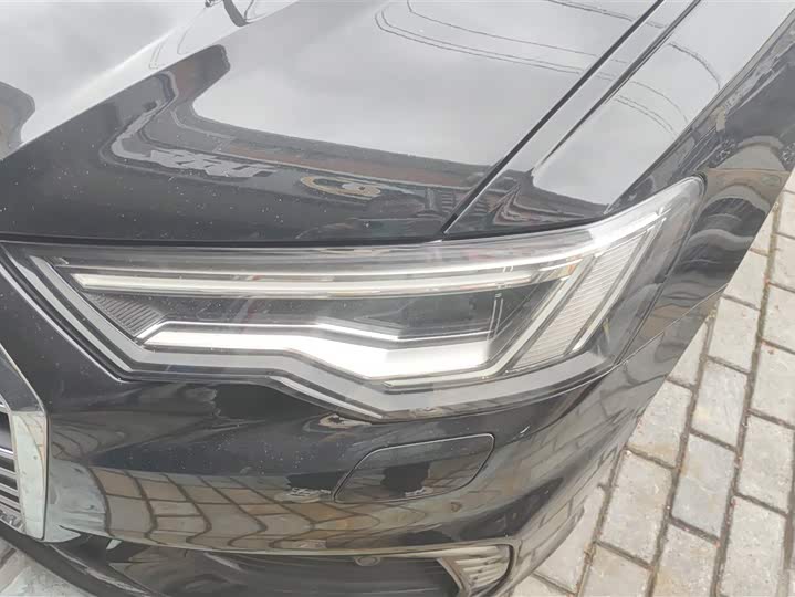 Фото 5 - Audi A6L Hybrid