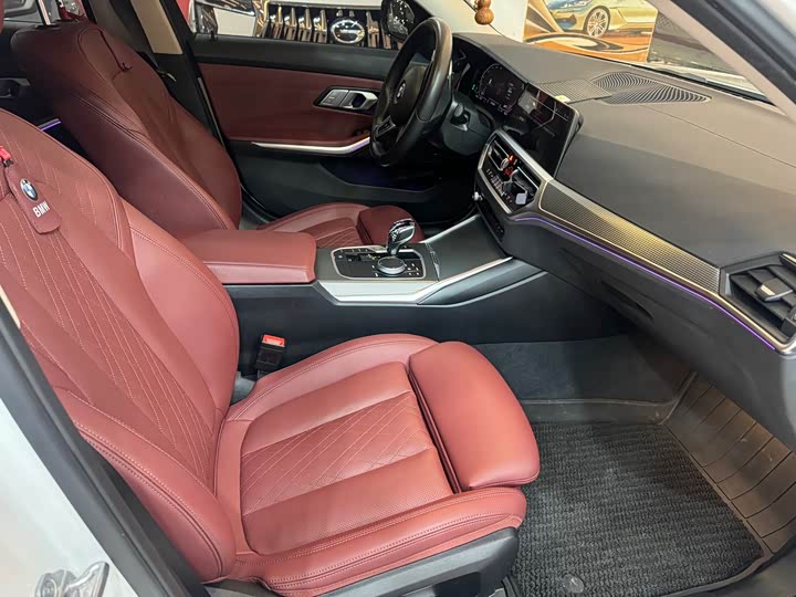 Фото 9 - BMW 3 Series