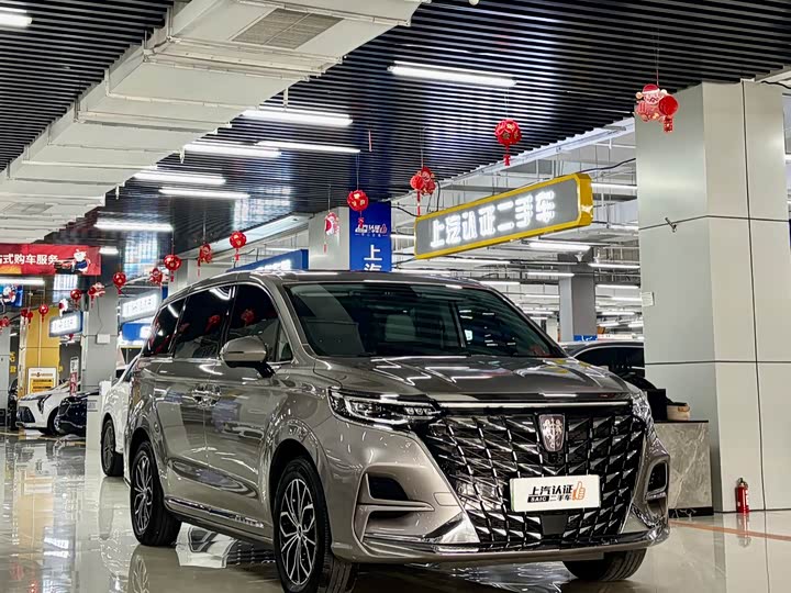 Фото 3 - Roewe iMax 8 EV