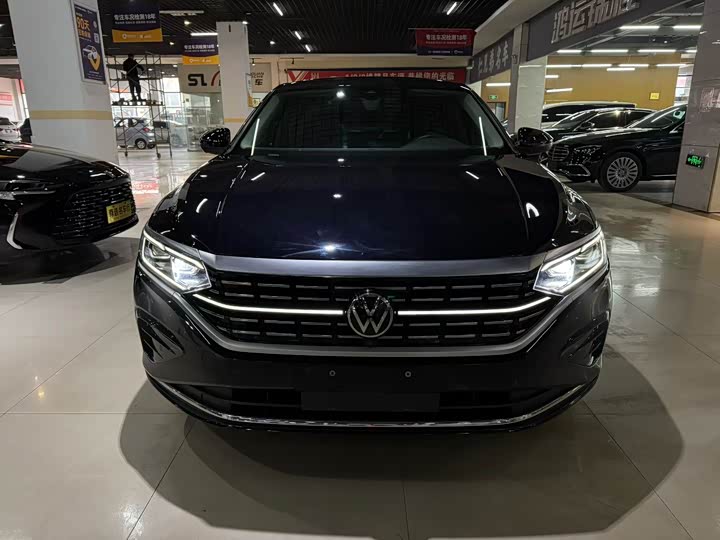 Фото 2 - Volkswagen Passat