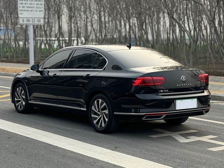 Photo 7 - Volkswagen Magotan GTE Hybrid