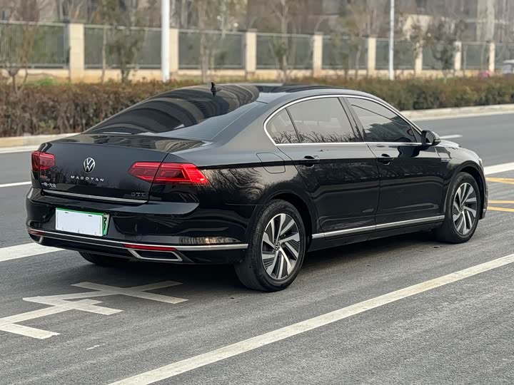 Photo 9 - Volkswagen Magotan GTE Hybrid