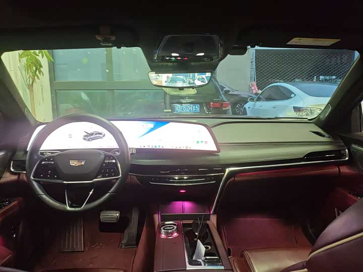 Фото 9 - Cadillac CT6