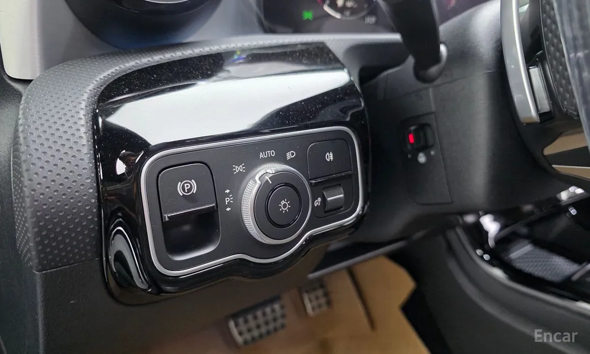 Фото 14 - Mercedes-Benz CLA-Class