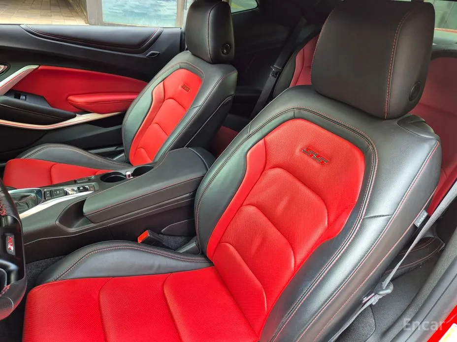 Фото 16 - Chevrolet Camaro