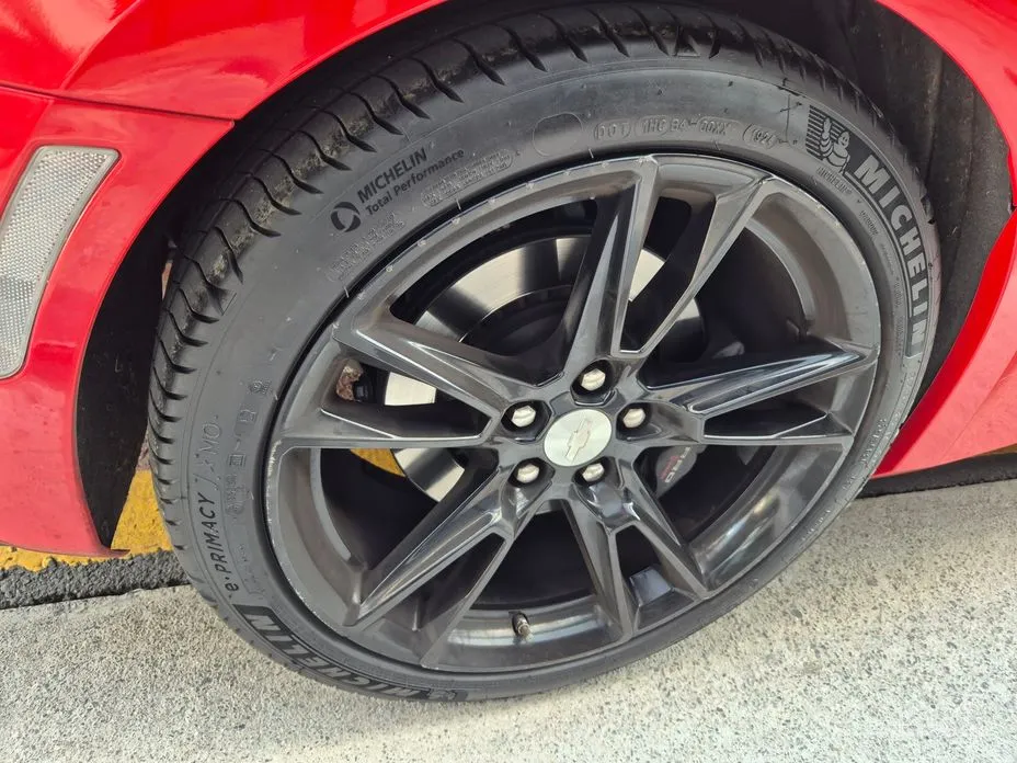 Фото 17 - Chevrolet Camaro