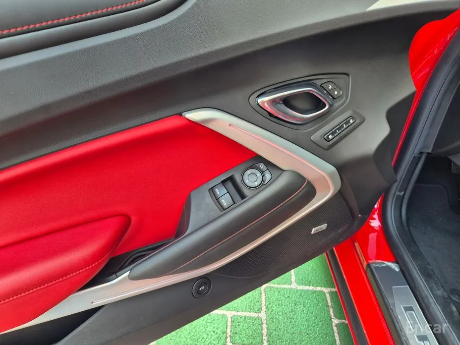 Фото 19 - Chevrolet Camaro