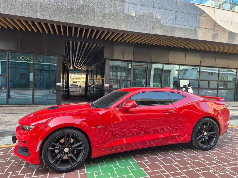 Фото 4 - Chevrolet Camaro