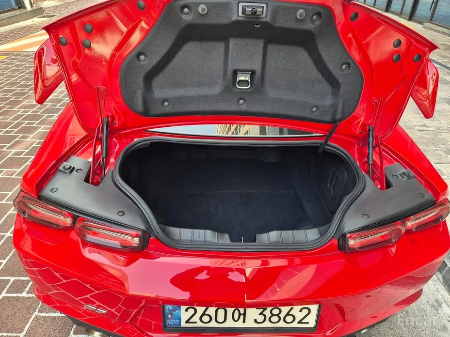 Фото 8 - Chevrolet Camaro