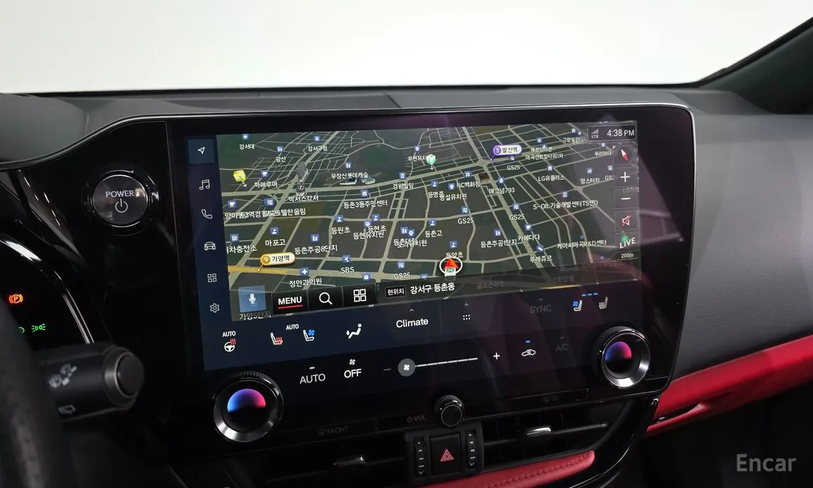 Фото 15 - Lexus NX