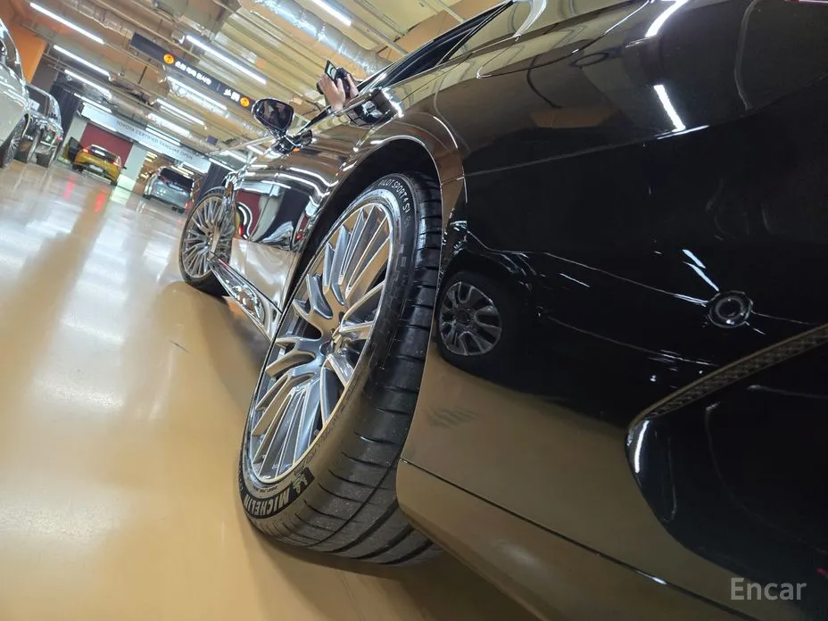 Фото 17 - Mercedes-Benz E-Class