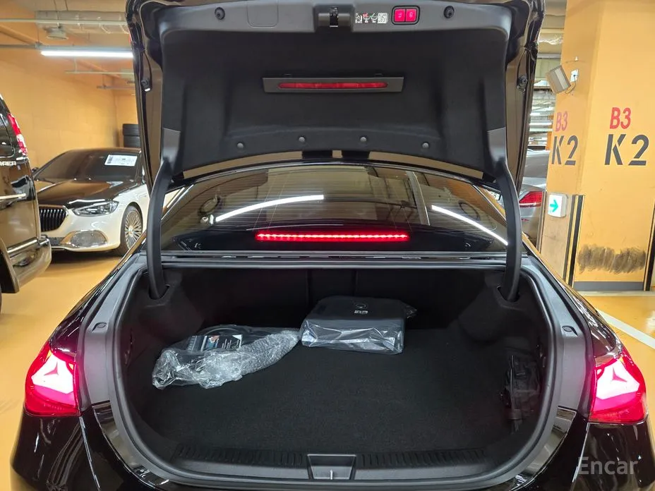 Фото 19 - Mercedes-Benz E-Class