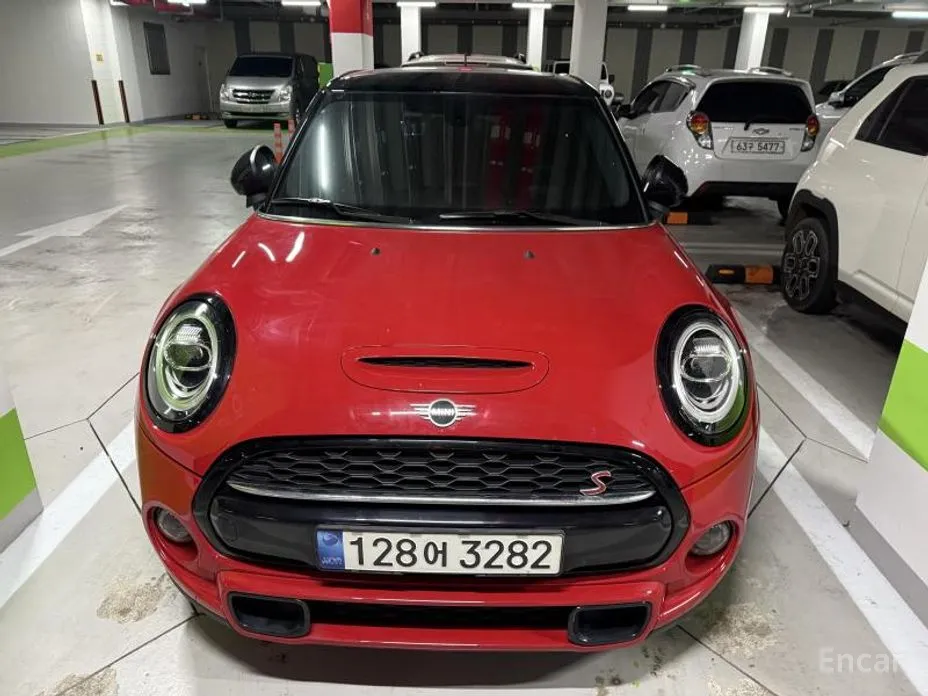 Фото 1 - Mini Cooper