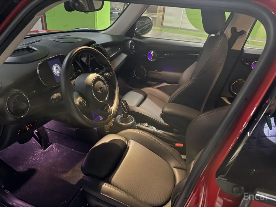 Фото 8 - Mini Cooper