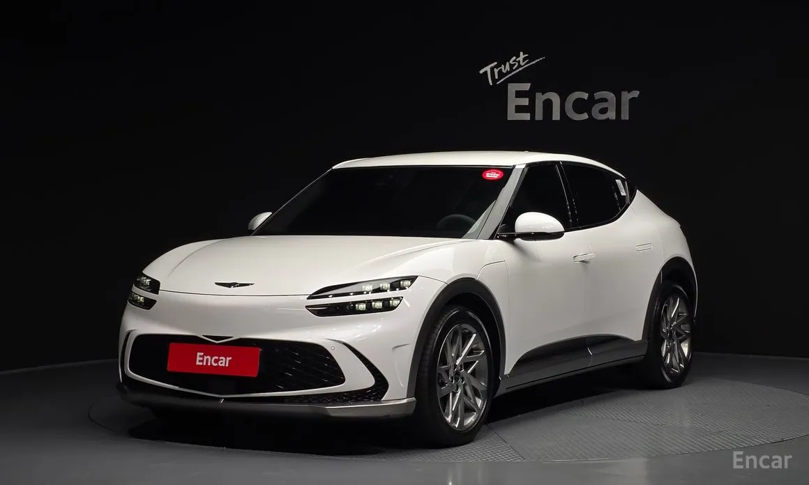 Фото 1 - Genesis GV60