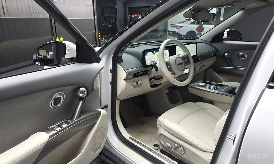 Фото 10 - Genesis GV60