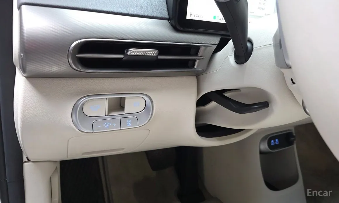 Фото 18 - Genesis GV60