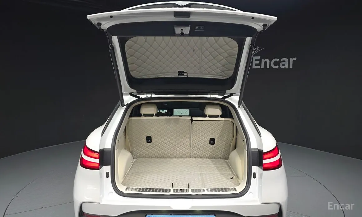 Фото 20 - Genesis GV60