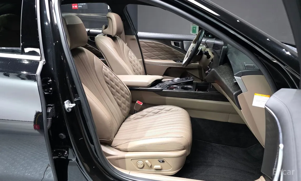 Фото 10 - Kia K8