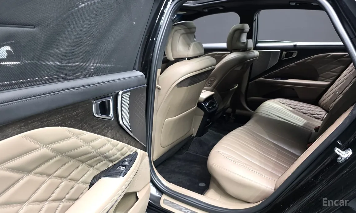 Фото 12 - Kia K8