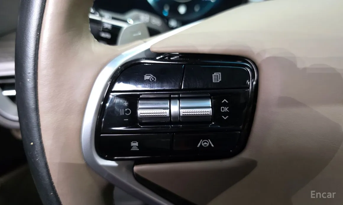 Фото 18 - Kia K8