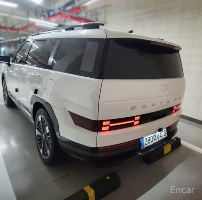 Фото 4 - Hyundai Santa Fe