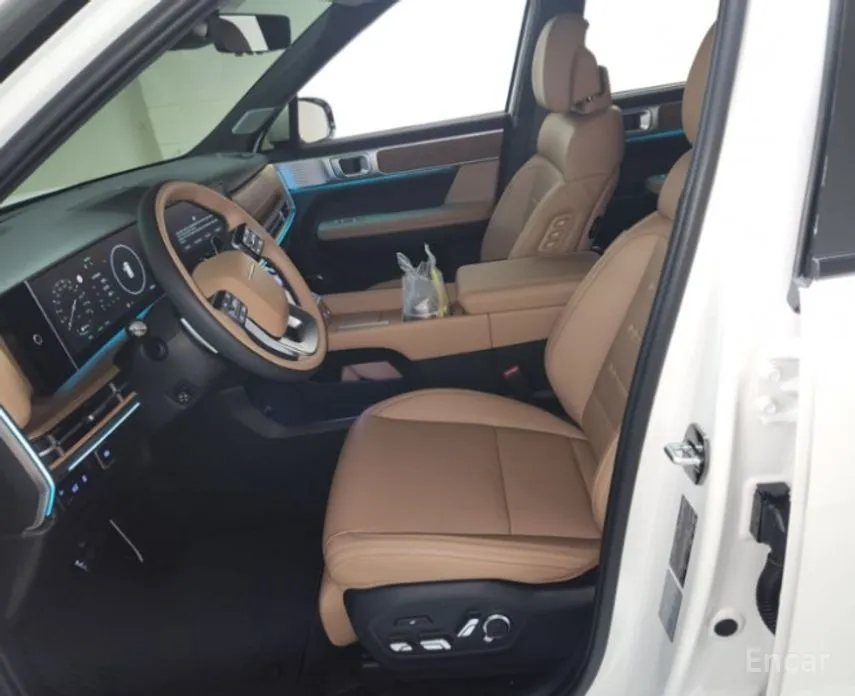 Фото 5 - Hyundai Santa Fe