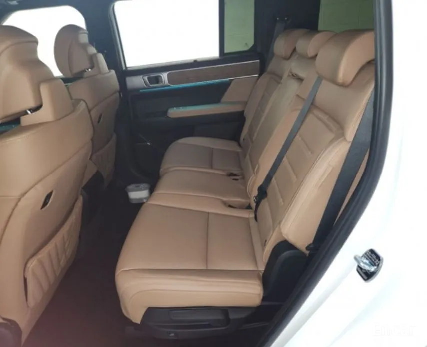 Фото 6 - Hyundai Santa Fe