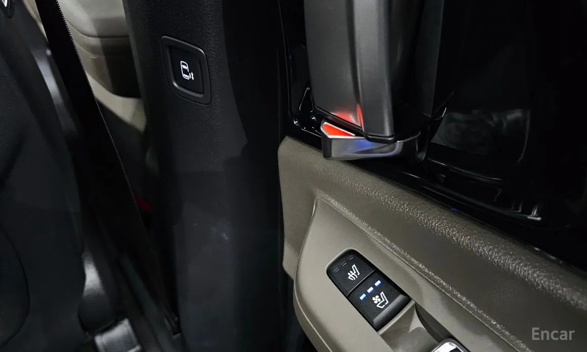 Фото 18 - Kia Carnival