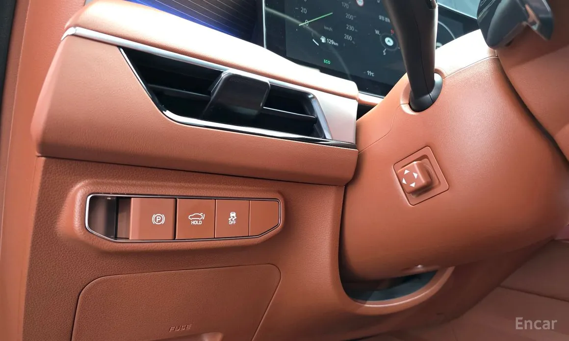 Фото 16 - Kia K8