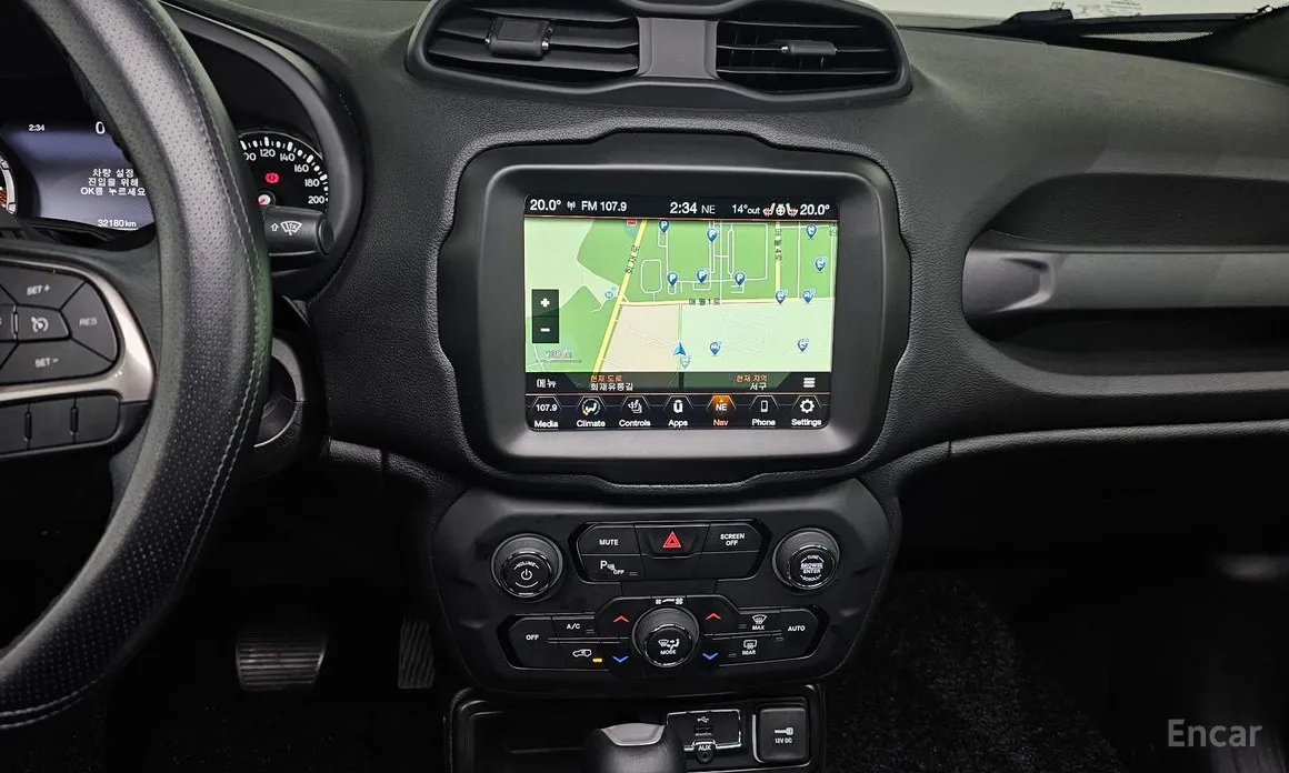 Фото 14 - Jeep Renegade