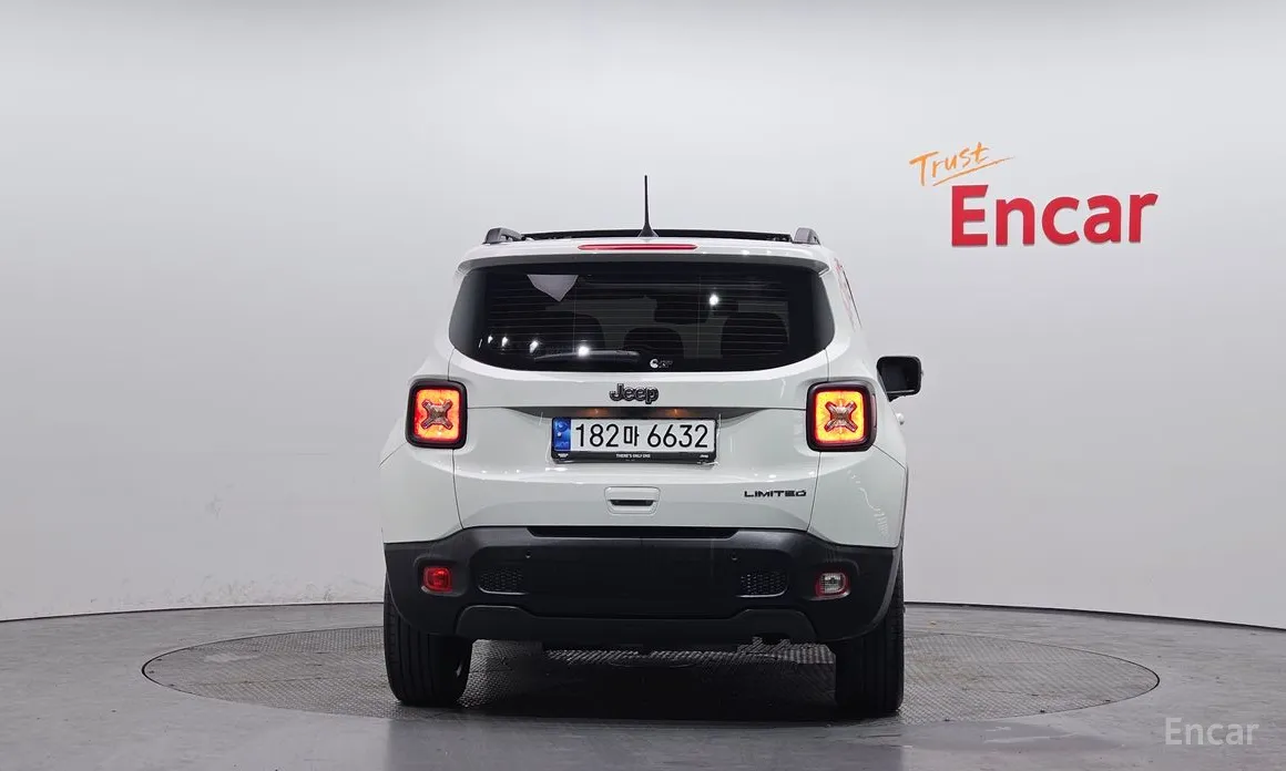 Фото 4 - Jeep Renegade