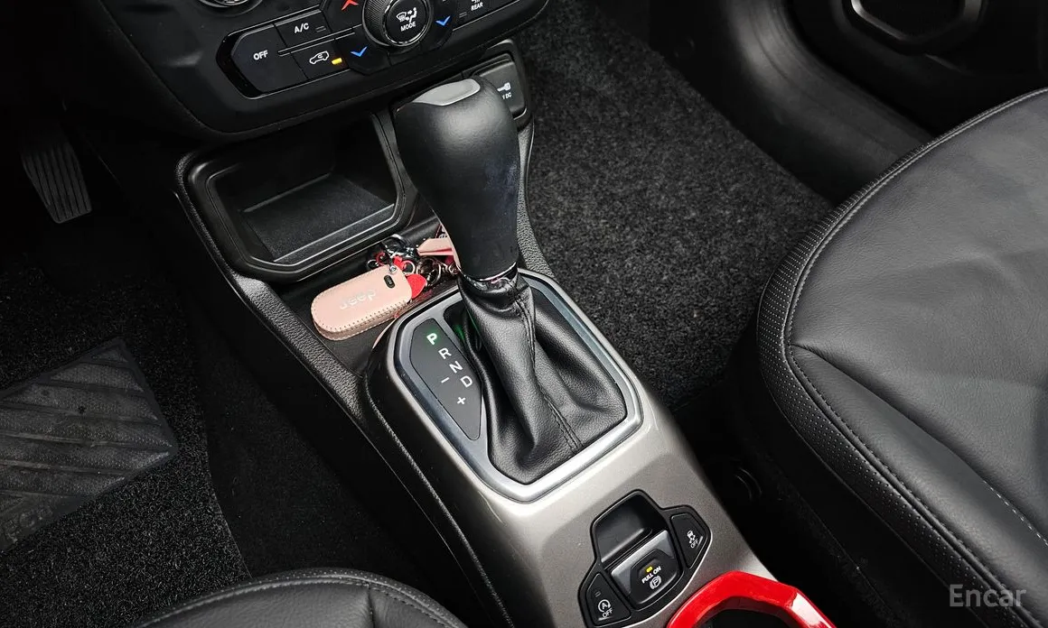 Фото 9 - Jeep Renegade