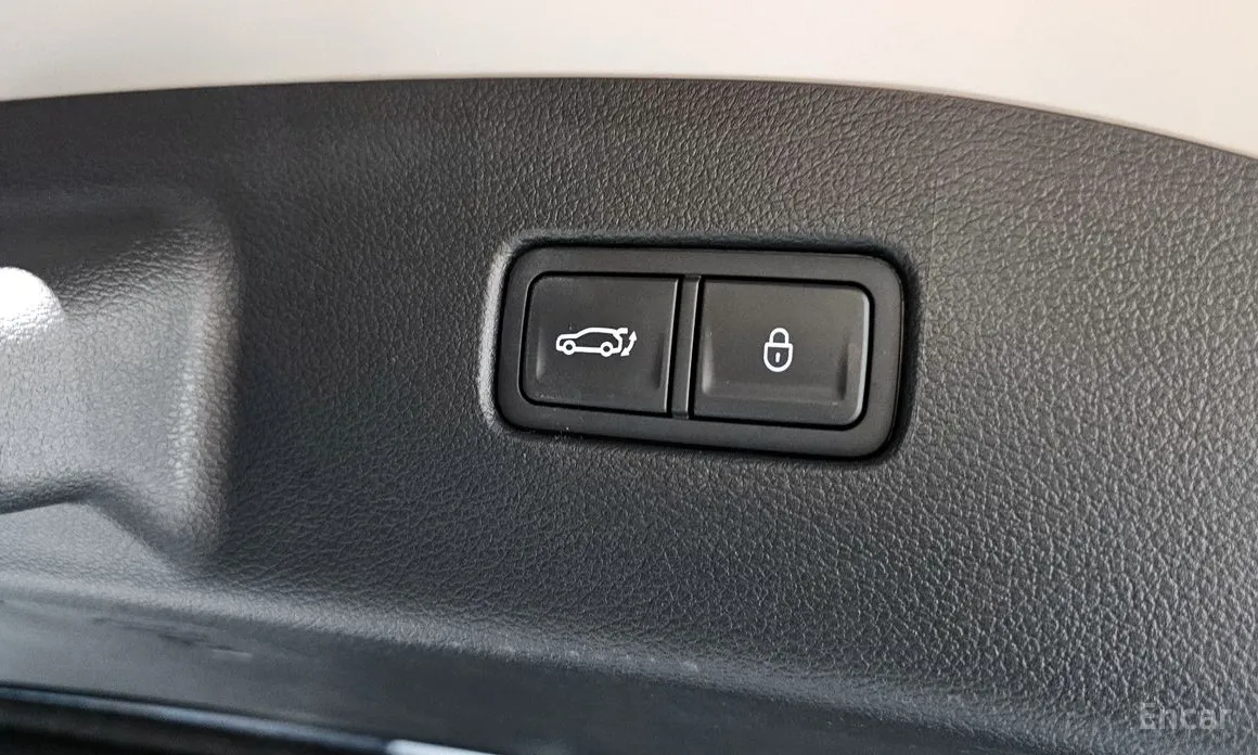 Фото 20 - Genesis G70