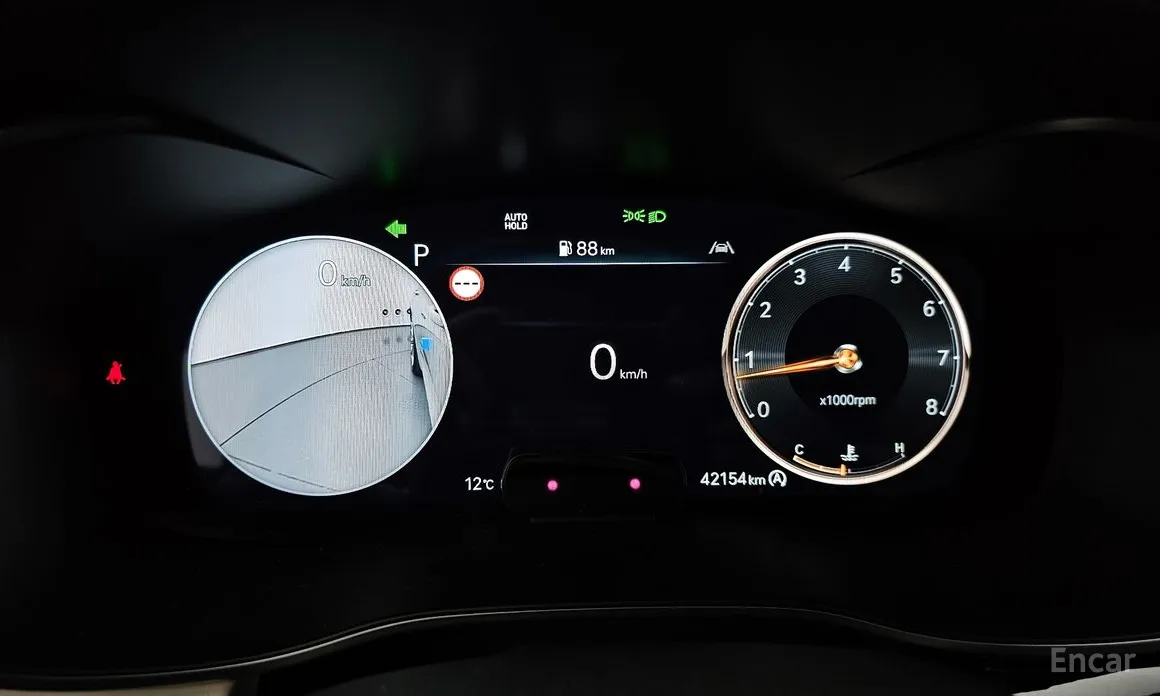 Фото 8 - Genesis G70