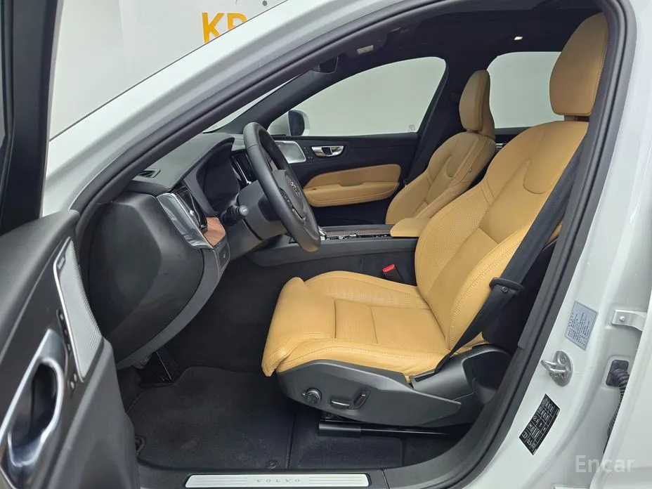 Фото 8 - Volvo XC60