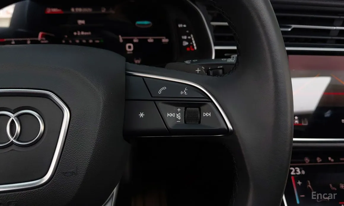 Фото 11 - Audi Q7