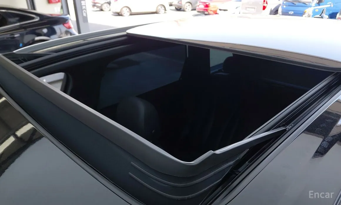 Фото 18 - Audi Q7