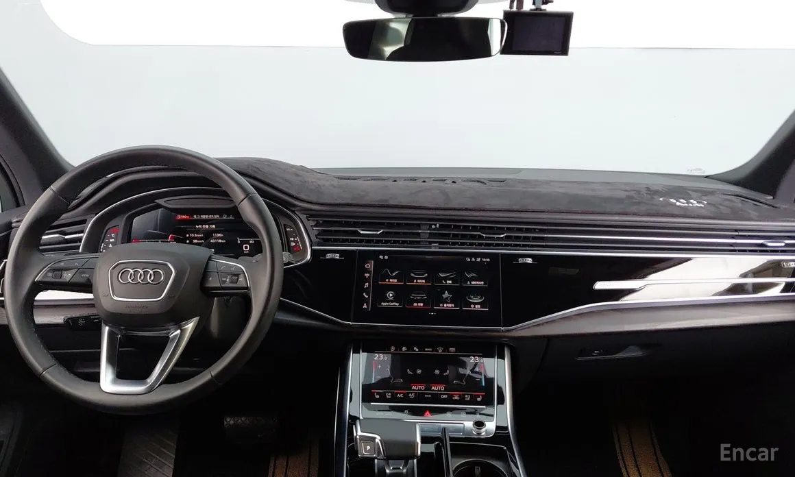 Фото 8 - Audi Q7