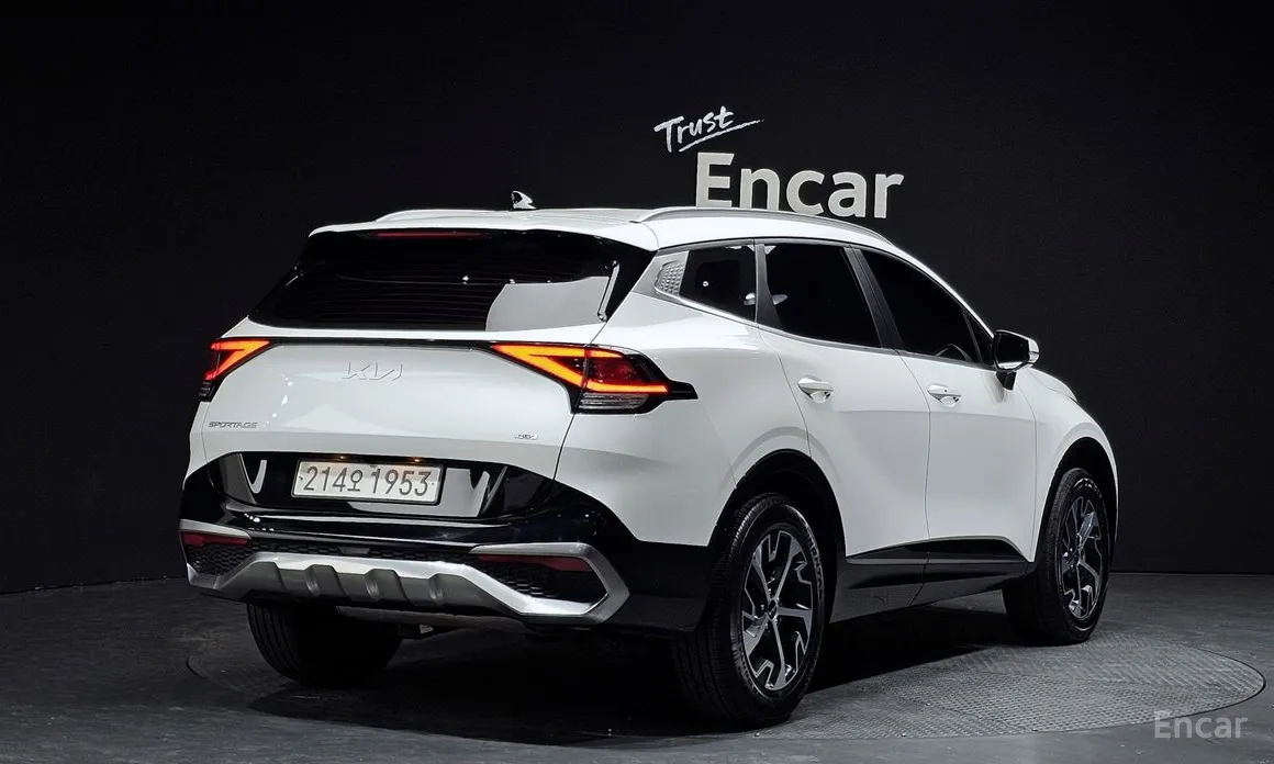 Фото 2 - Kia Sportage