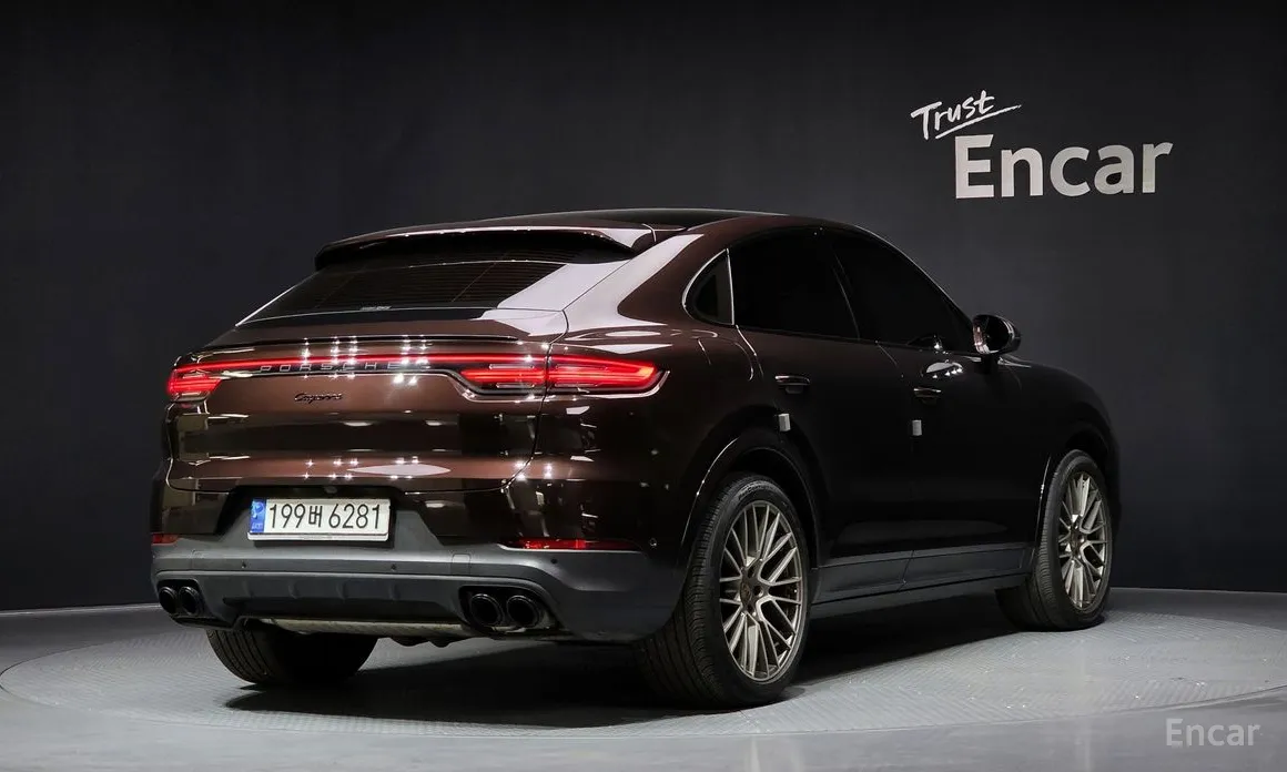 Фото 2 - Porsche Cayenne