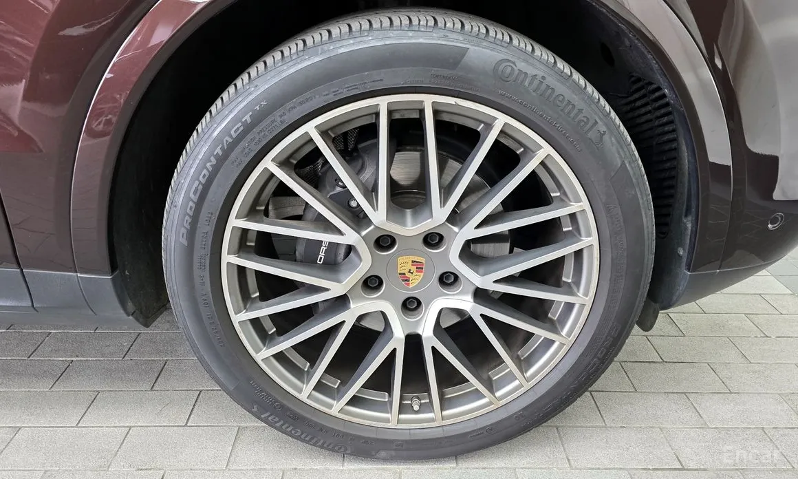 Фото 5 - Porsche Cayenne