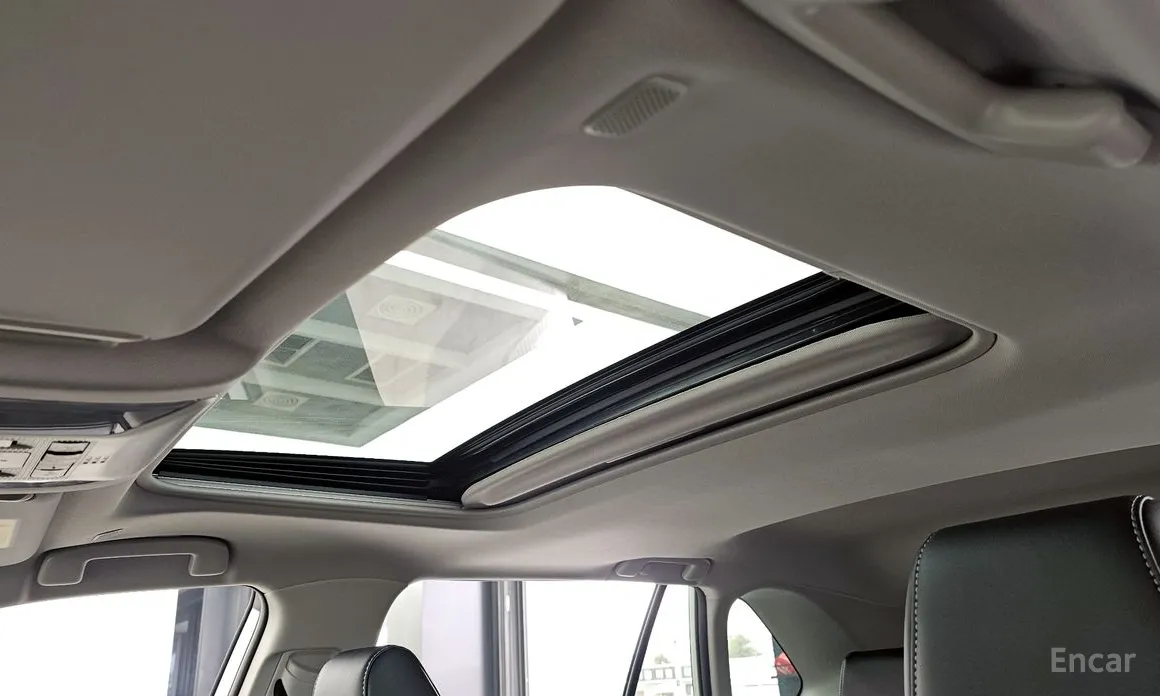 Фото 18 - Toyota RAV4