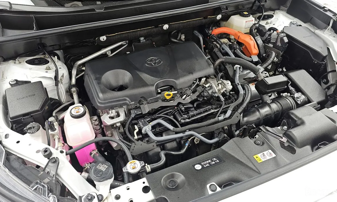 Фото 6 - Toyota RAV4