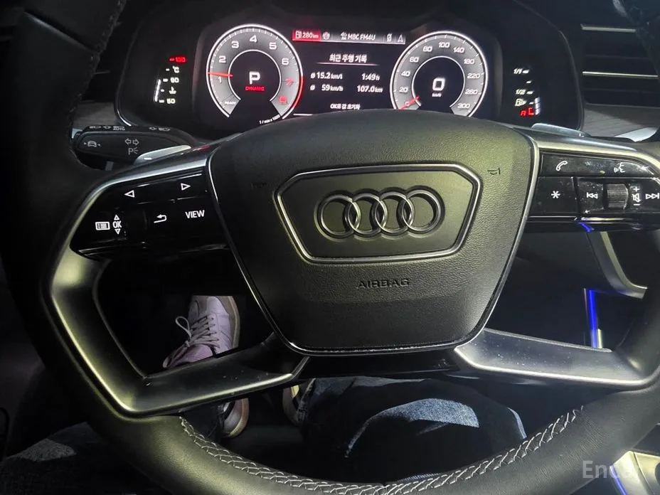 Фото 14 - Audi A6